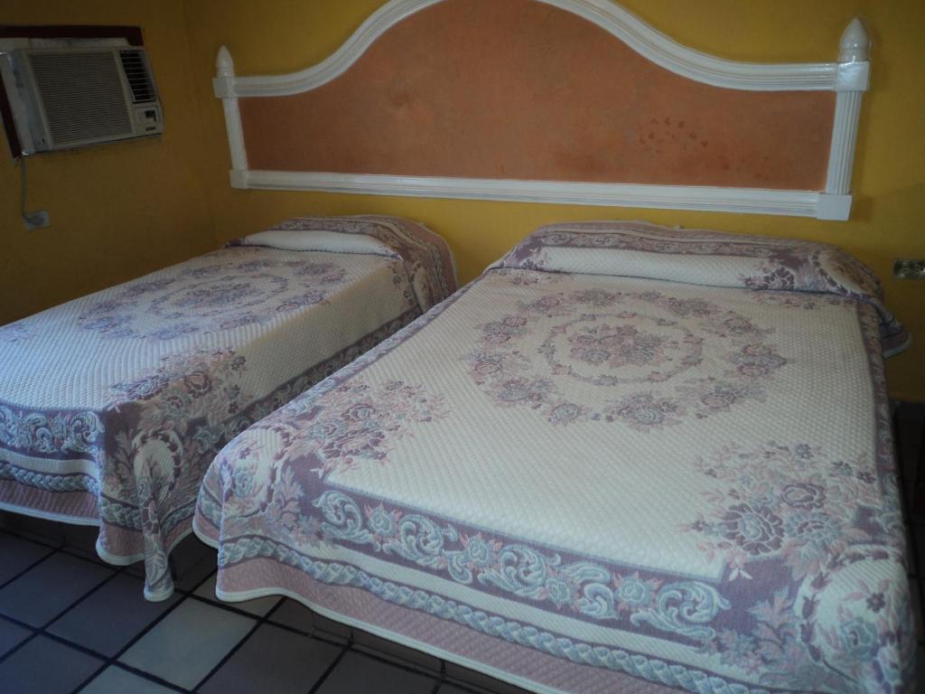 Hotel Del Valle Los Mochis Ruang foto