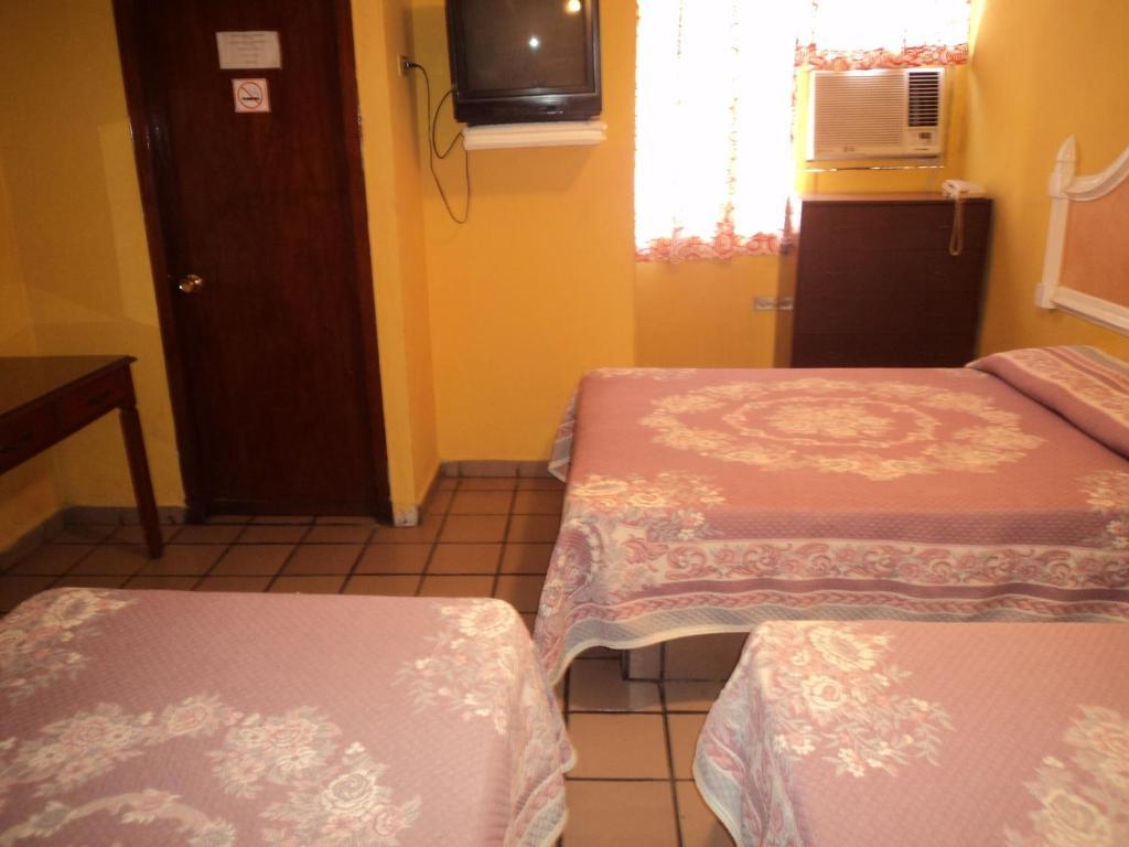 Hotel Del Valle Los Mochis Bagian luar foto
